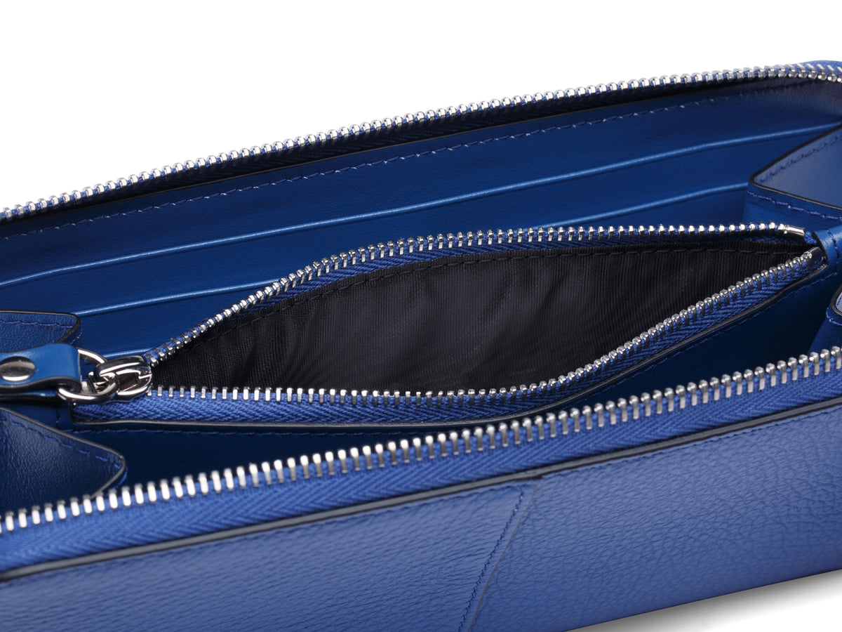 Bosca Italia 8" Accordion Zip Wallet Blue