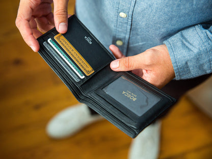 Bosca Nappa Vitello Bifold With Card / I.D. Flap Black